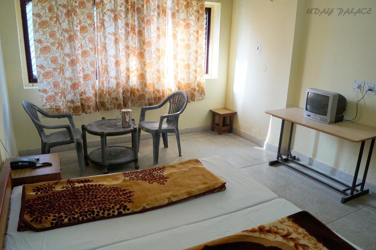 Hotel Uday Palace Pipalkoti Екстериор снимка